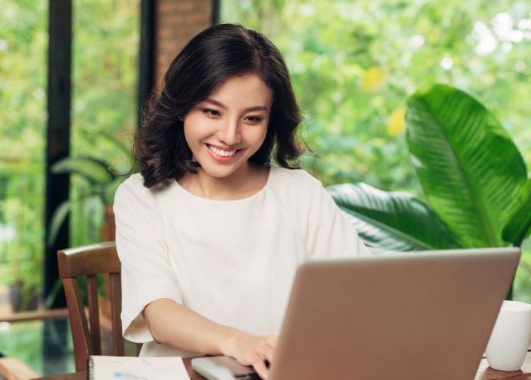 4 Produk Skincare WAJIB Sebelum Work From Home - thumbnail