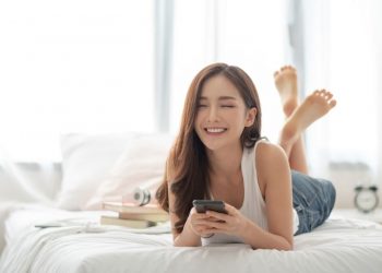 5 Skincare WAJIB Agar Bebas Jerawat Saat Self-Quarantine - ERHASTORY