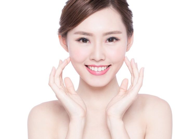 model awet muda dan glowing