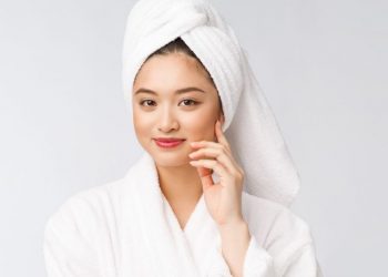 7 Manfaat Niacinamide Bagi Kulit, Salah Satunya Bisa Mencerahkan Wajah! - Anti Aging Face