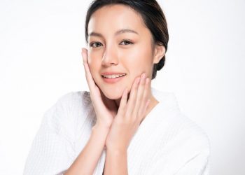 model skincare pagi hari