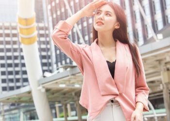 3 Bahaya Sinar Matahari untuk Kulit dan Pilihan Sunscreen yang Bagus