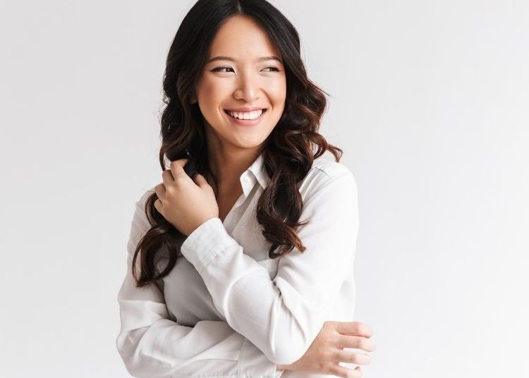 ERHA Luminous Pearl BB Cushion, Produk Cushion Foundation Praktis Cocok Digunakan Setiap Hari