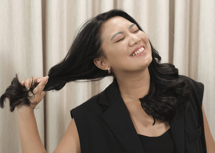 Kamu Perlu Tahu! Ini 3 Tips Rambut Badai ala Sania Leonardo