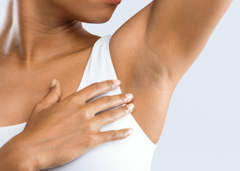 Pede Angkat Tangan Dengan 3 Cara Memutihkan Ketiak Berikut!