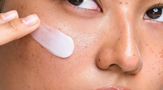 Perlindungan UV dan Skin Barrier, Kenapa Harus Jalan Bersamaan?