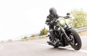 facial wash cowok suka naik motor