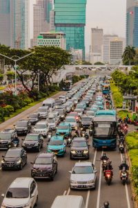 proteksi kulit dari sinar UV dan polusi saat macet