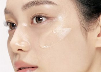 Lagi Cari Skincare yang Worth It? Coba Pertimbangkan Bundle Serum untuk Rutinitas Harian!